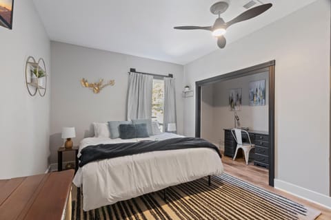 Workfriendly home with priv yard, near downtown House in Jeffersonville