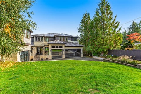 Driftwood Villa House in Puget Sound