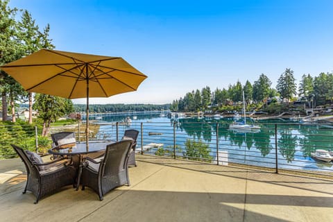Driftwood Villa House in Puget Sound