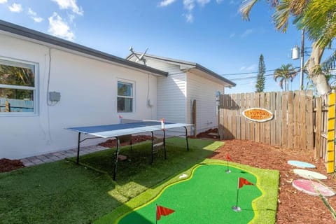 Minigolf, Table tennis, Table tennis