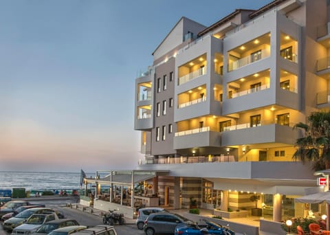 Facade/entrance, Area and facilities