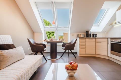 Living room, Seating area, Dining area, Garden view, Mountain view, Breakfast, Quiet street view, dishwasher, internet, soundproof, toaster, kitchen
