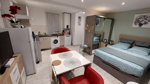 Bed, storage, kitchen