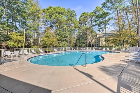 Prime Miramar Beach Getaway with Pool Access! Apartment in Sandestin