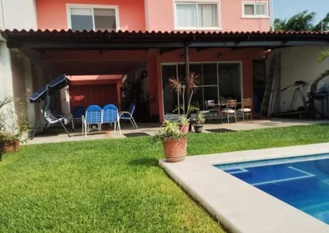 Casa Colibrí Ahuatepec Cuernavaca House in Cuernavaca