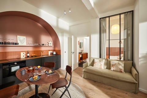 Living room, Dining area