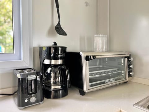 Coffee/tea facilities, Kitchen or kitchenette, pet friendly, toaster