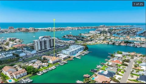 Bird's eye view, Sea view