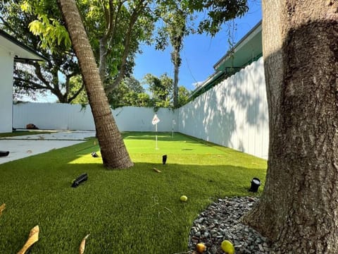 Stylish 3/2 centrally located! Apartment in Miami