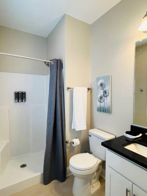 Luxury 4 Bedroom Home and private deck by MCG 6 House in North Augusta