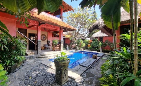 Garden, Swimming pool