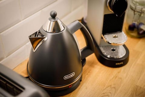 Coffee/tea facilities, Kitchen or kitchenette