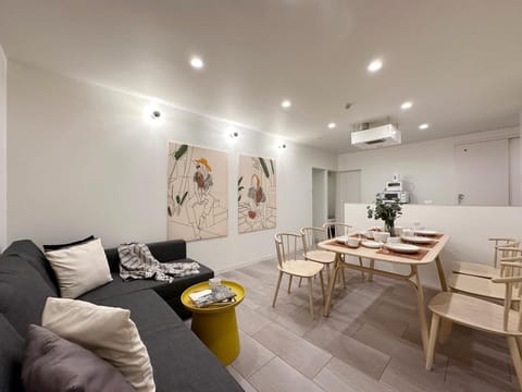 Living room, Dining area