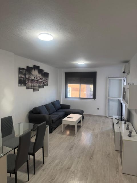 Living room, Lounge or bar