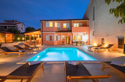 Villa Natalia with private pool near the sea Villa in Varoš