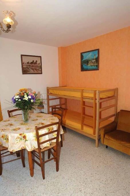 Appartement T 2 vue mer Apartment in Cavalaire-sur-Mer