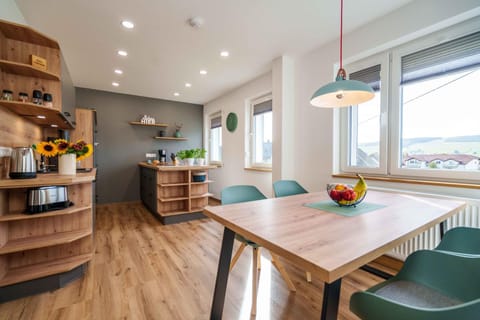 Dining area, kitchen