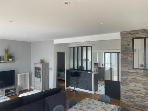 Jaurès-Pilier rouge/App spacieux/3 chambres/6 pers Apartment in Brest