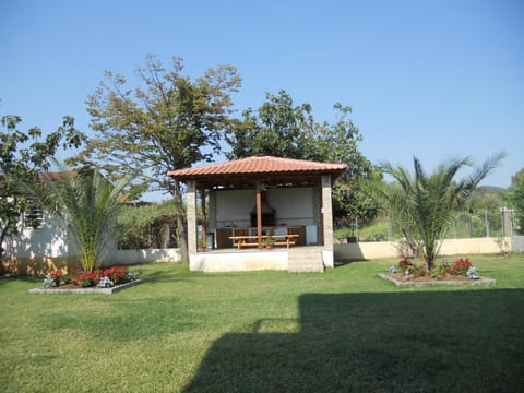 BBQ facilities, Garden, Balcony/Terrace, On site