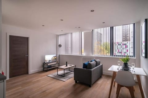 Stay Zeni, Alexandra Rise Manchester Chic 1BR Flat Apartment in Stretford