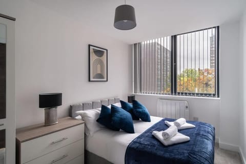 Stay Zeni, Alexandra Rise Manchester Chic 1BR Flat Apartment in Stretford