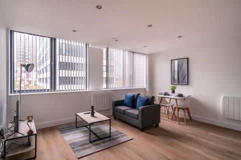 Stay Zeni, Alexandra Rise Manchester Chic 1BR Flat Apartment in Stretford