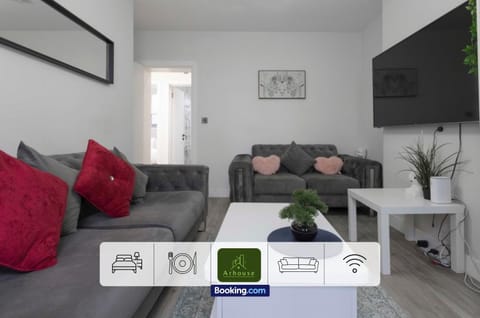 TV and multimedia, Living room, Seating area