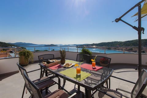 Balcony/Terrace, City view, Sea view