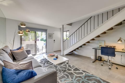 Pet-Friendly Rancho Mirage Townhome with Pool! House in Cathedral City