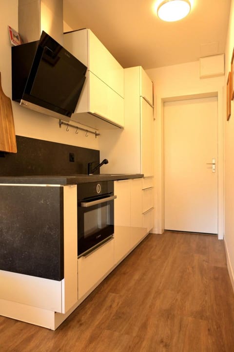 Kitchen or kitchenette, pet friendly