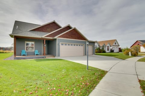 9 Mi to Downtown Bozeman Vacation Home with Hot Tub House in Idaho