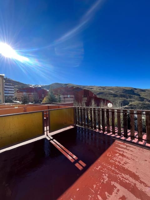 Balcony/Terrace, Mountain view