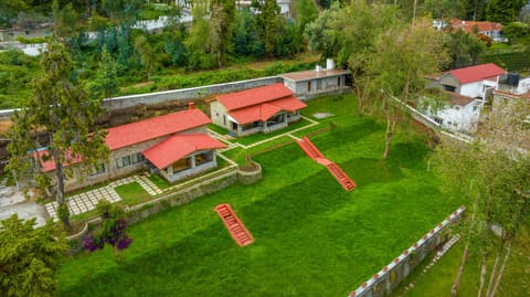 Property building, Natural landscape, Garden view