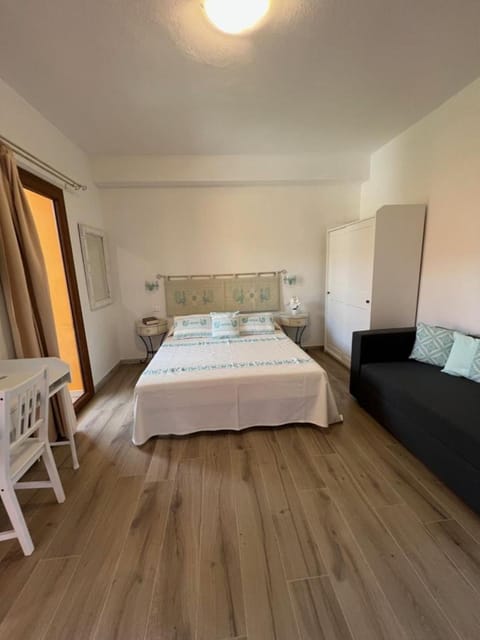 CASA FANNI- rooms Bed and Breakfast in Villasimius
