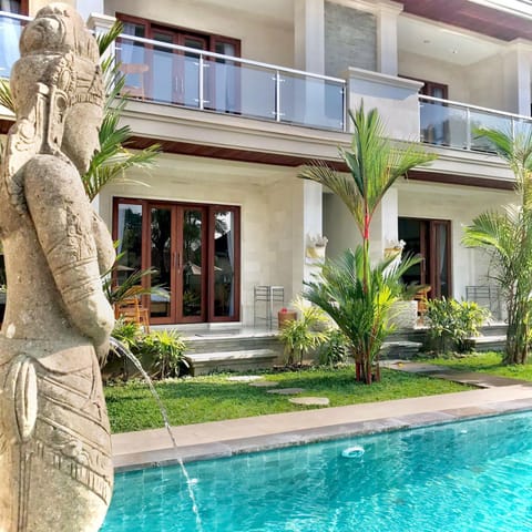 Property building, Garden, Garden view, Pool view, Swimming pool