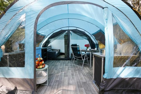 Familienwohnzelt ZELT UND SAND direkt am Strand Campground/ 
RV Resort in Mecklenburg-Vorpommern, Germany