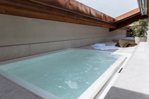 Hot Tub, Swimming pool, Open Air Bath