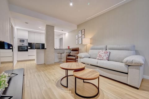 TV and multimedia, Kitchen or kitchenette, Living room