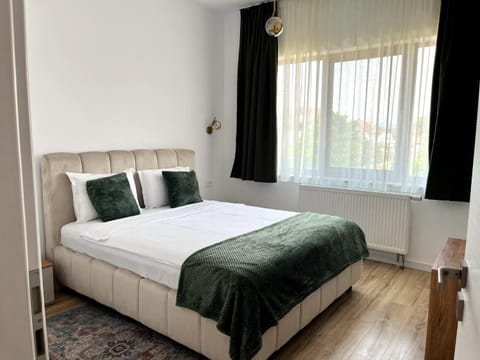 Bed, Photo of the whole room, Bedroom, heating, internet