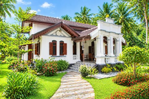 Property building, Garden, Garden view