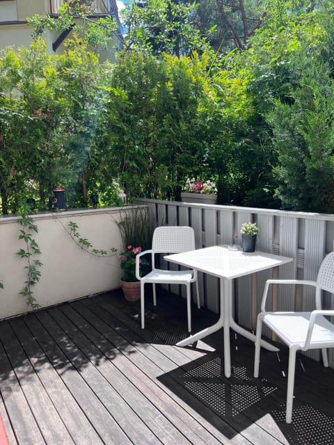 Garden, View (from property/room), Balcony/Terrace, Garden view