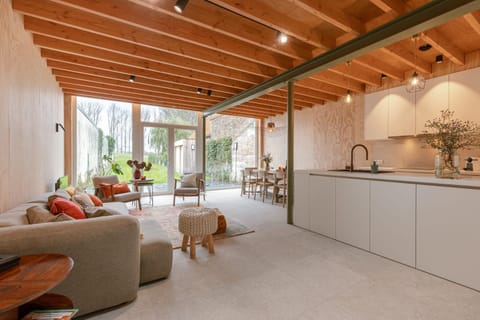 Kitchen or kitchenette, Living room, Seating area