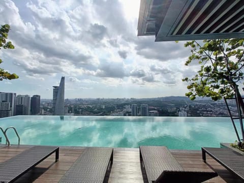 City view, Pool view, sunbed