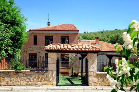 Property building, Garden view