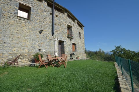 Property building, Area and facilities