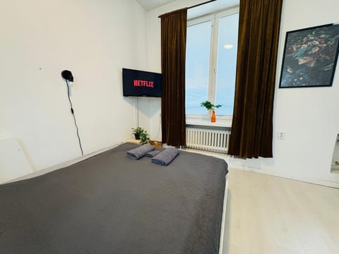 TV and multimedia, Living room, Bedroom, internet