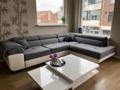 Katwijk Center, 1 min away from the beach! Apartment in Katwijk aan Zee