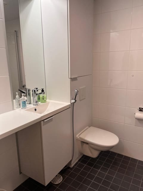 Modern Studio, free parking & wifi, Aino Areena 300m Apartment in Uusimaa