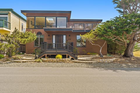 2166 Sherwood House in Cambria