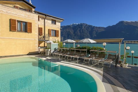 Day, Natural landscape, Lake view, Mountain view, Pool view, Swimming pool, sunbed